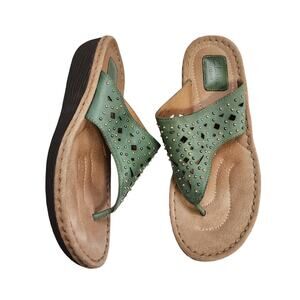 Clarks Artisan Womens Amaya Trong Leather Embellished Sandals Size 9 Green